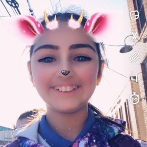 Meet your Posher, Gabriela